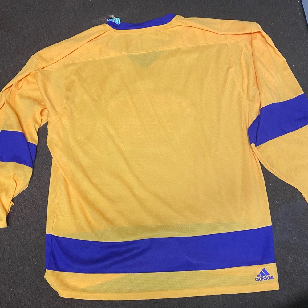 Los Angeles Kings Jersey - Picture 3 of 3